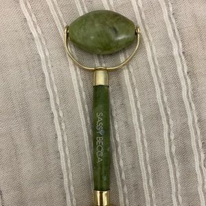 Jade roller